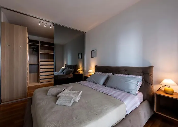5 Stars Apart Sea View